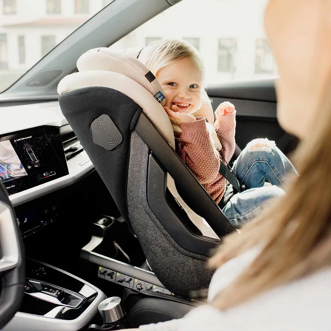 Axkid ONE 2  Car Seat - Tar