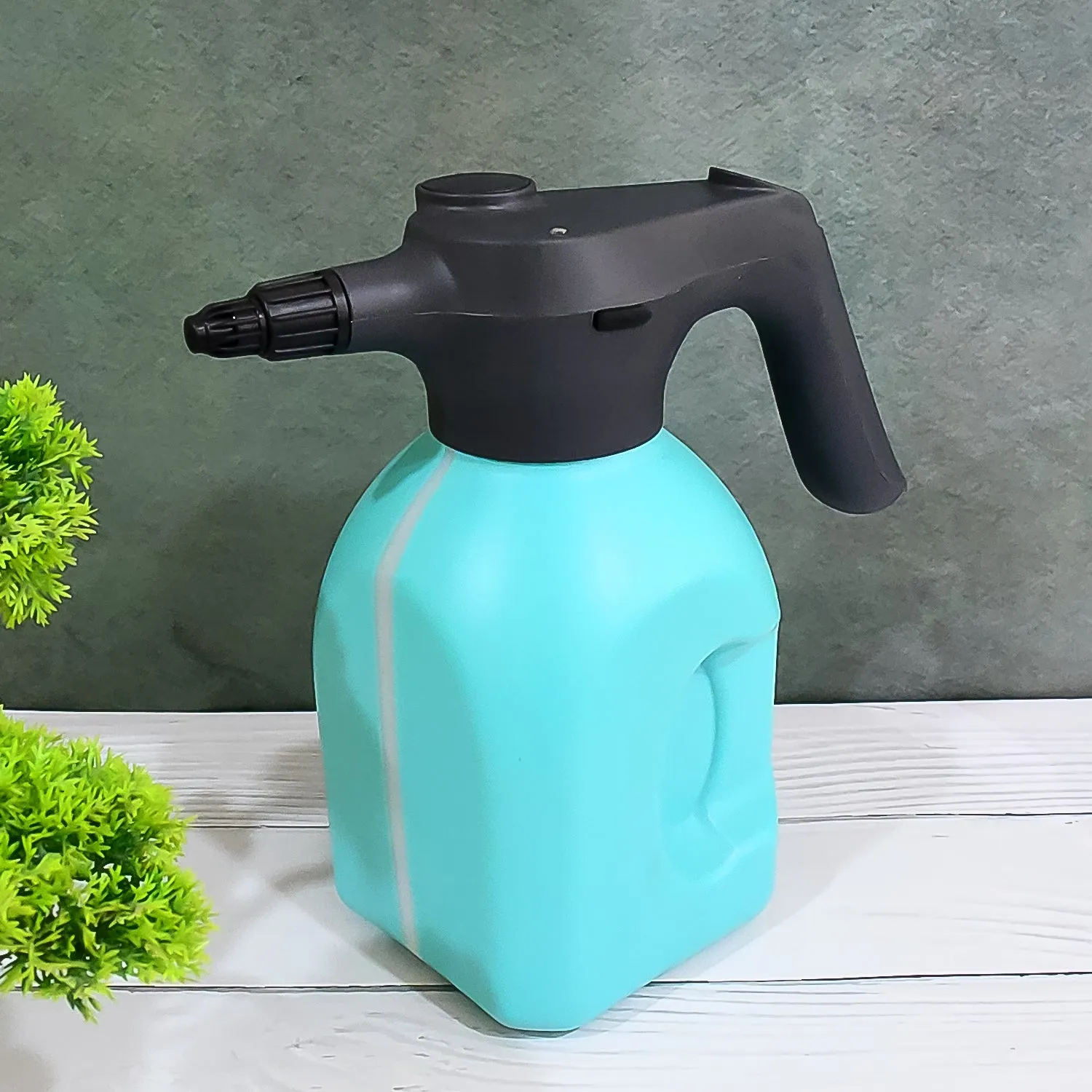 Electric Spray Bottle, 2L Garden Sprayer, Automatic Can