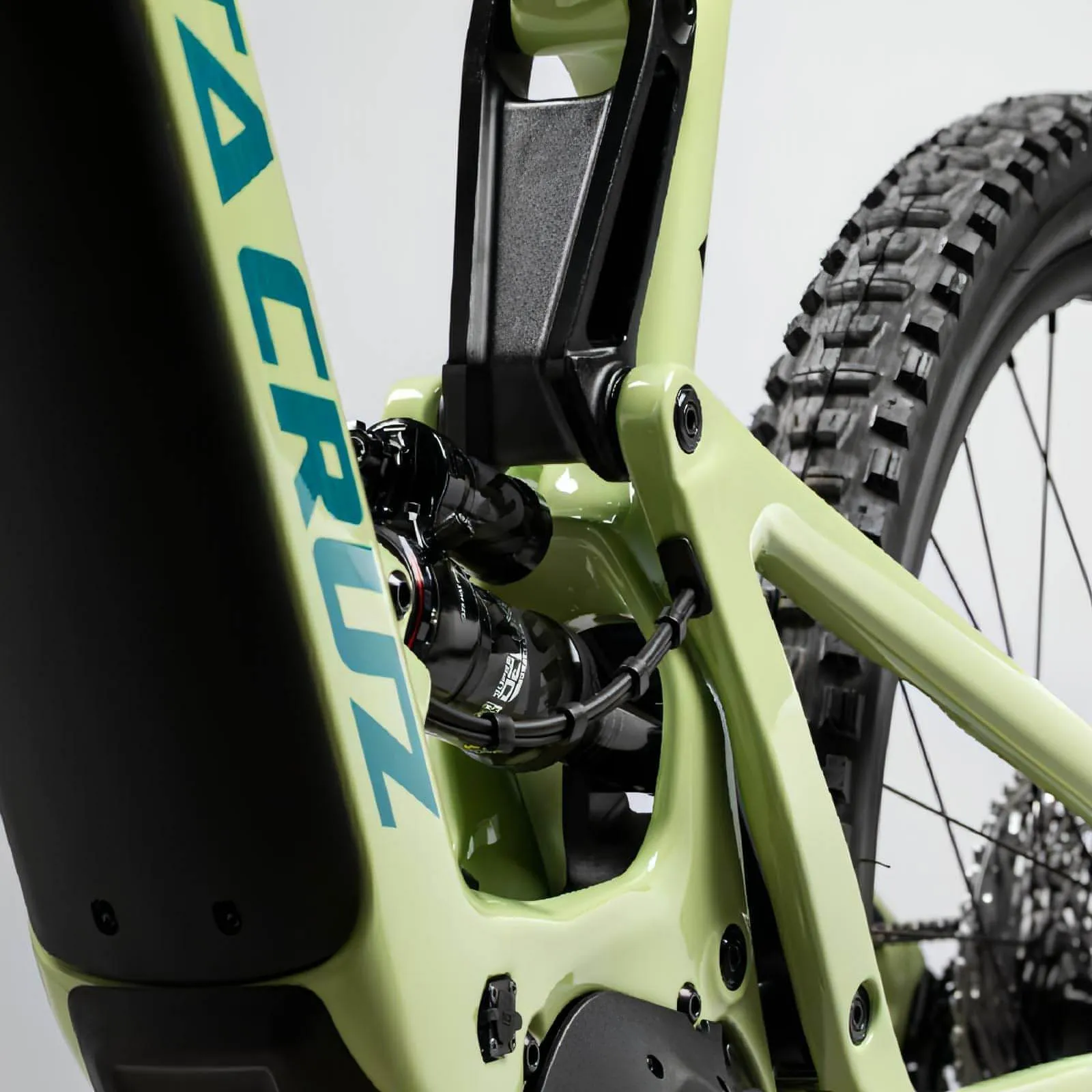 Santa Cruz Heckler C S 29 Carbon Electric Mountain Bike 2023 - Avocado Green