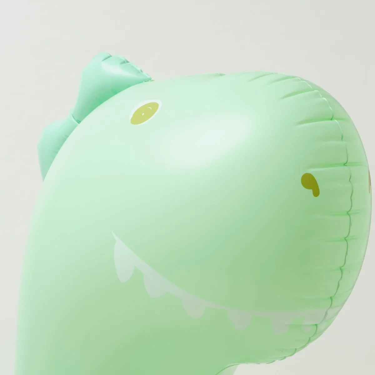 SUNNYLiFE Inflatable Giant Sprinkler Surfing Dino
